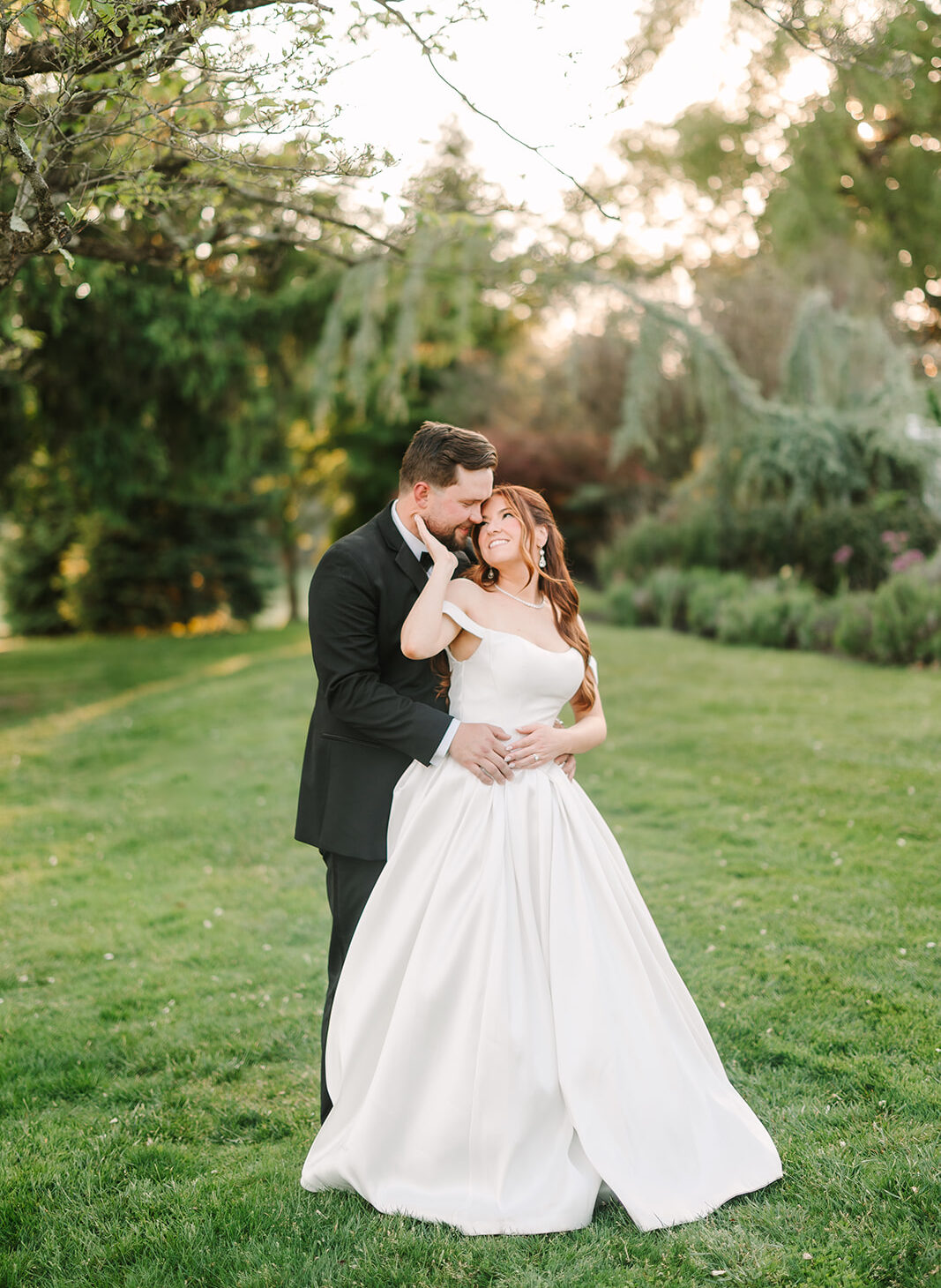 wedding portraits at Penn Oaks golf club